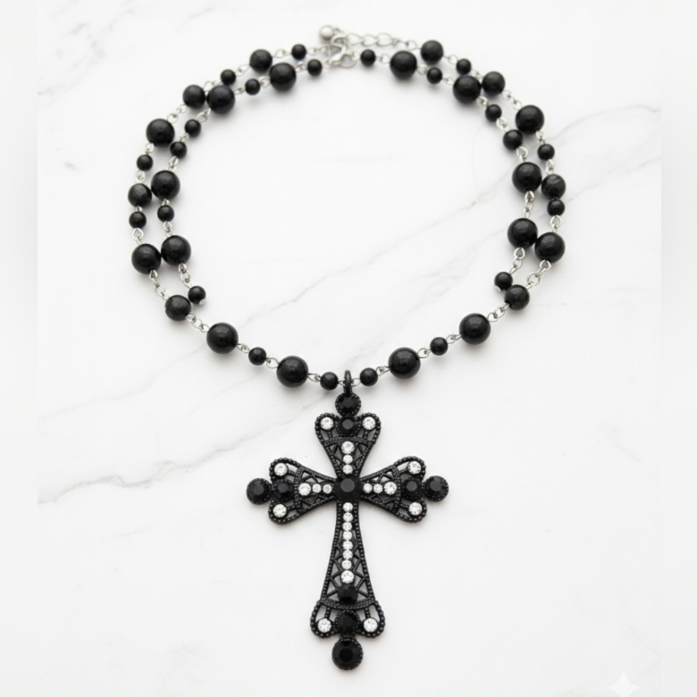 🆕️ Elegant Goth Black Beaded Cross Necklace